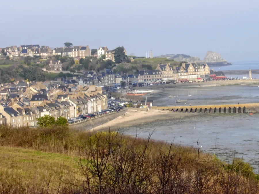 Cancale et le port de la Houle